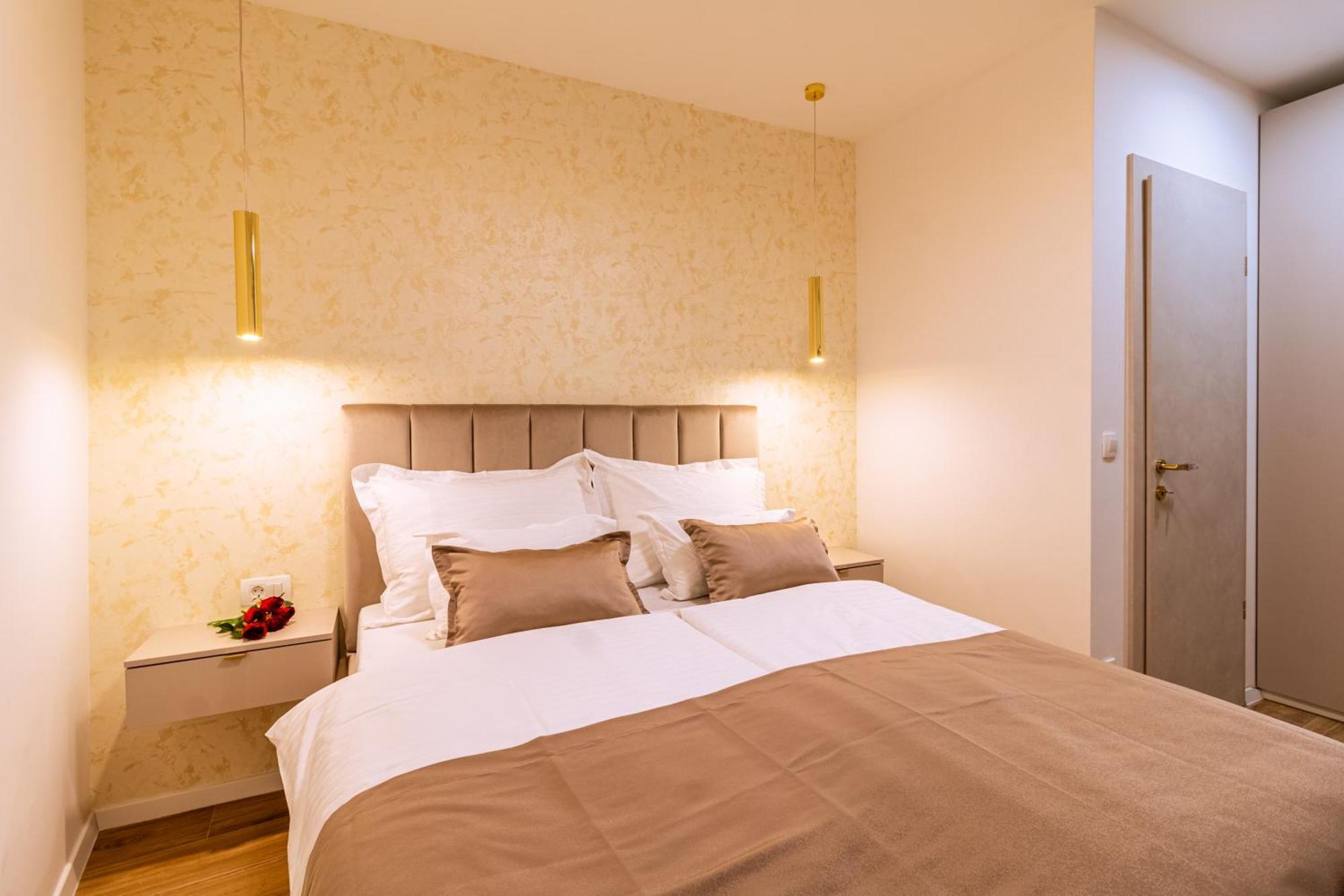 Luxury 2 Bedroom-2 Bathroom Apartment & Studio App With Rooftop Terrace سبليت المظهر الخارجي الصورة