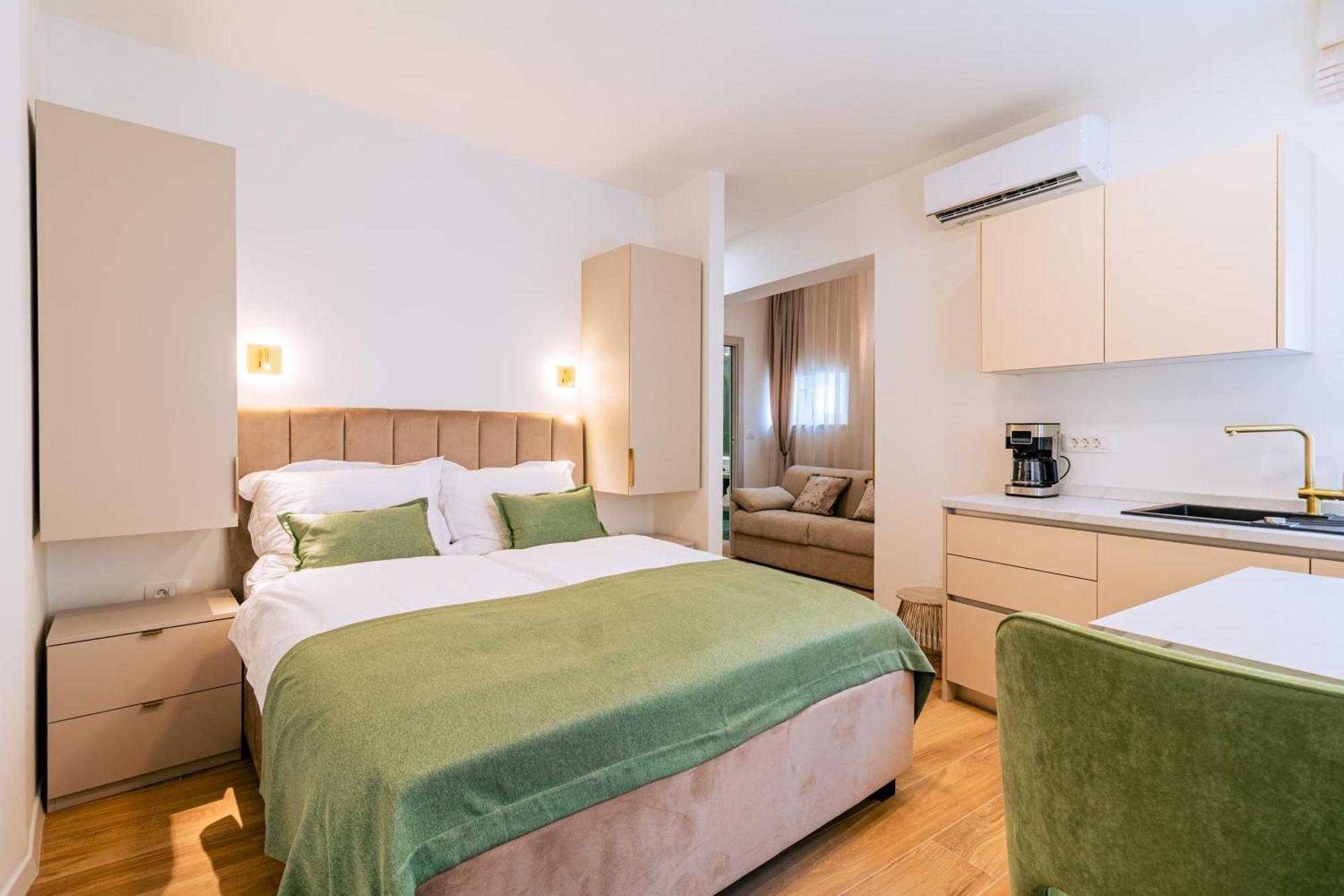 Luxury 2 Bedroom-2 Bathroom Apartment & Studio App With Rooftop Terrace سبليت الغرفة الصورة