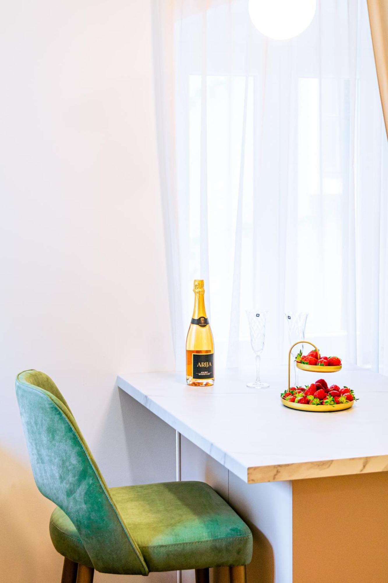 Luxury 2 Bedroom-2 Bathroom Apartment & Studio App With Rooftop Terrace سبليت الغرفة الصورة